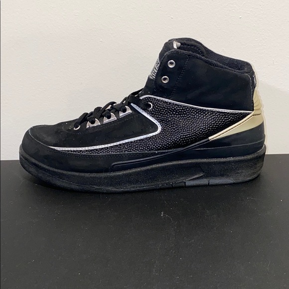 jordan retro 2 black